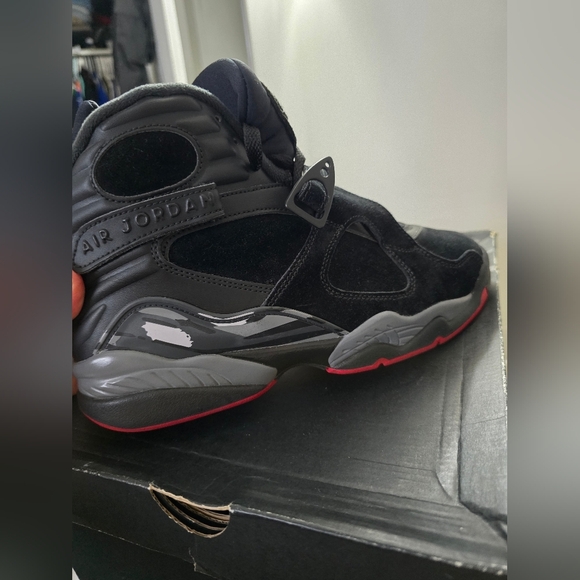 Jordan Black and Gray Sneakers with Cross-Straps - Picture 6 of 7